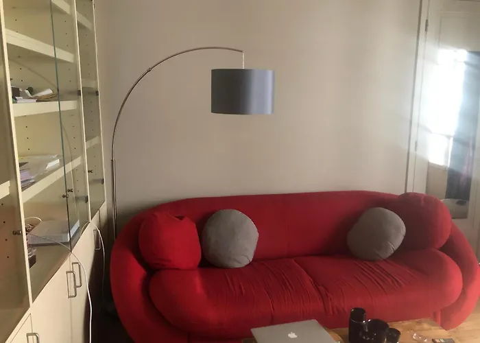 Appartement Avec Balcon Dans Residence Calme Avec Gardien -
