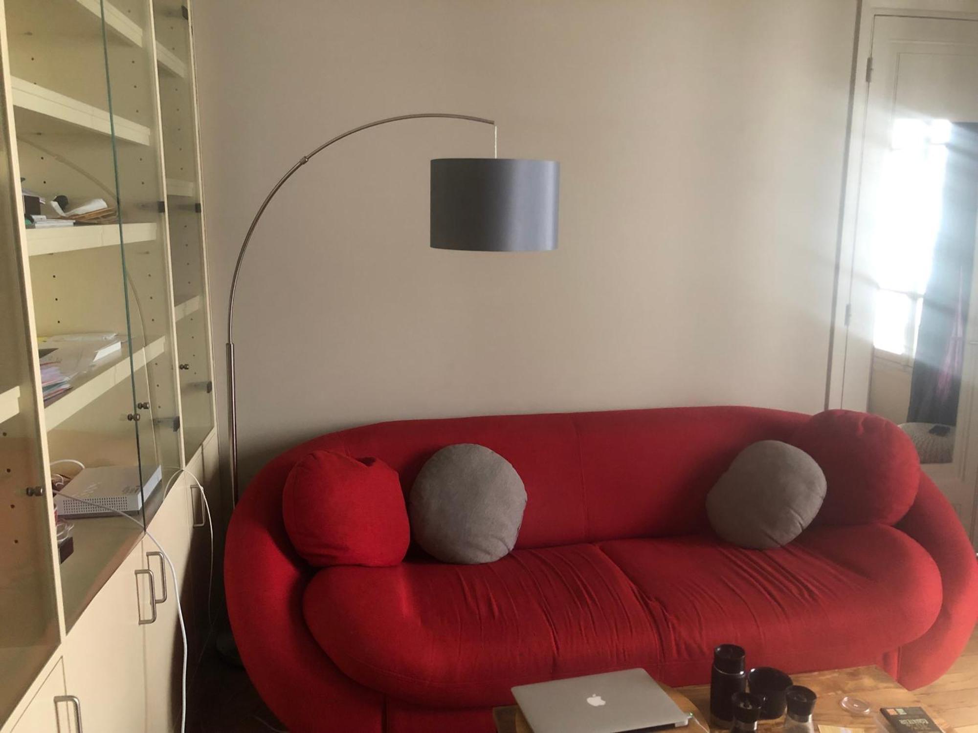 Avec Balcon Dans Calme Avec Gardien - Appartement *