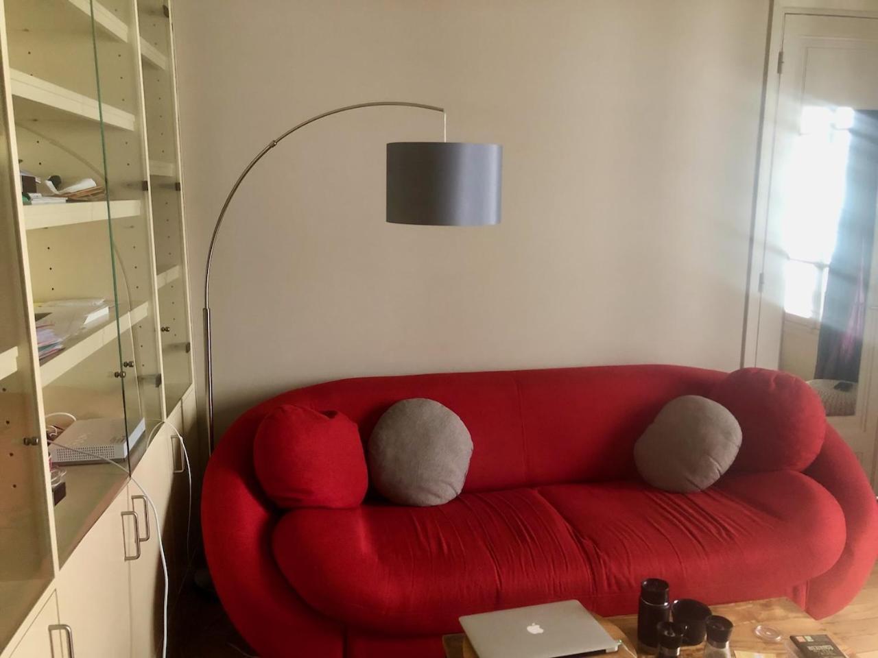 Appartement Avec Balcon Dans Calme Avec Gardien -